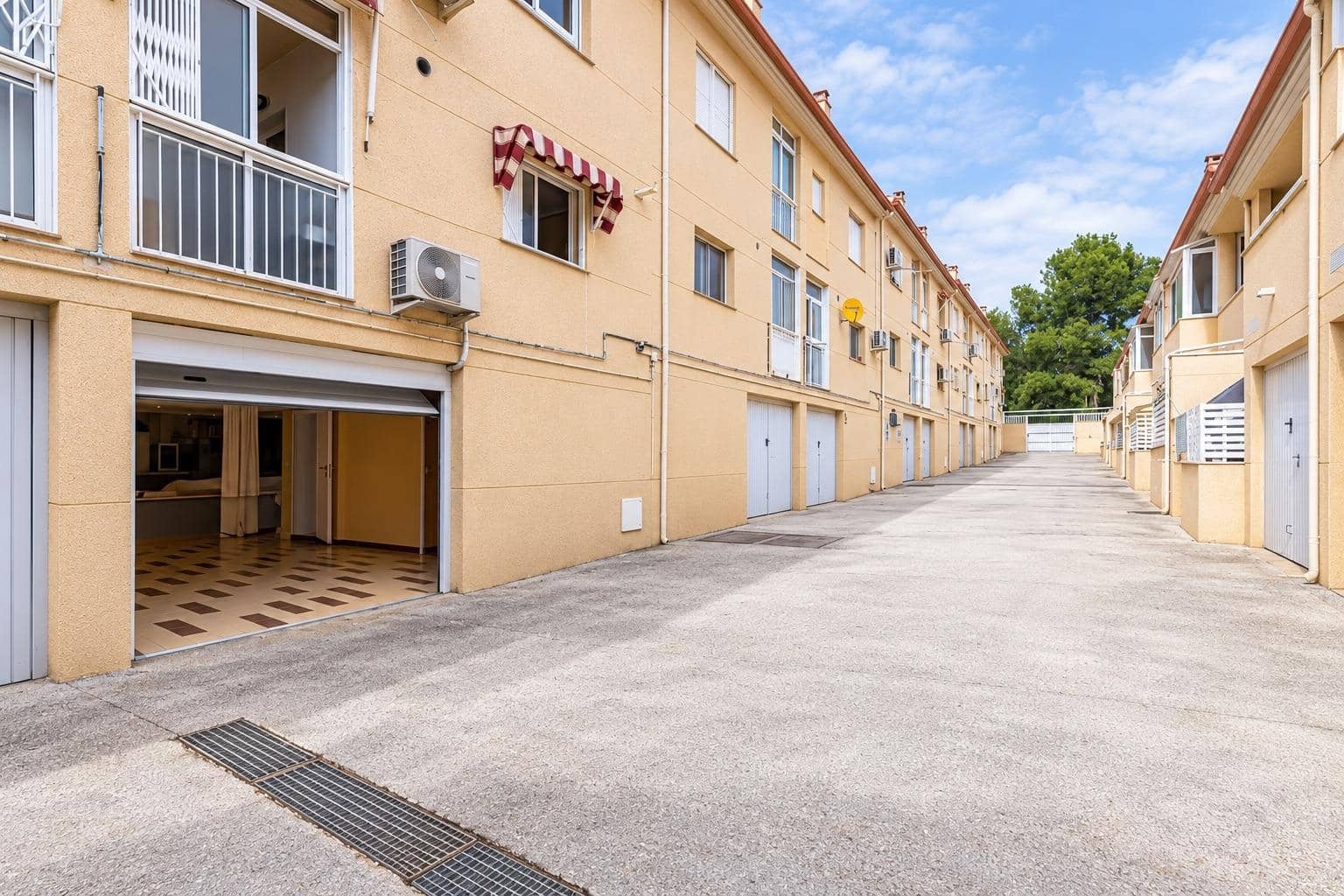 4 soveværelse Villa til salg i Alguazas med swimmingpool garage - € 195.000 (Ref: 10179699)