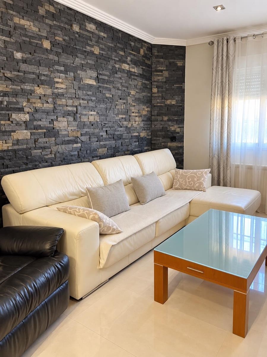 Chalet de 4 habitaciones en Las Torres de Cotillas en venta con garaje - 349.900 € (Ref: 10182311)