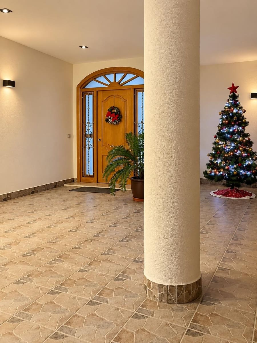 Chalet de 4 habitaciones en Las Torres de Cotillas en venta con garaje - 349.900 € (Ref: 10182311)