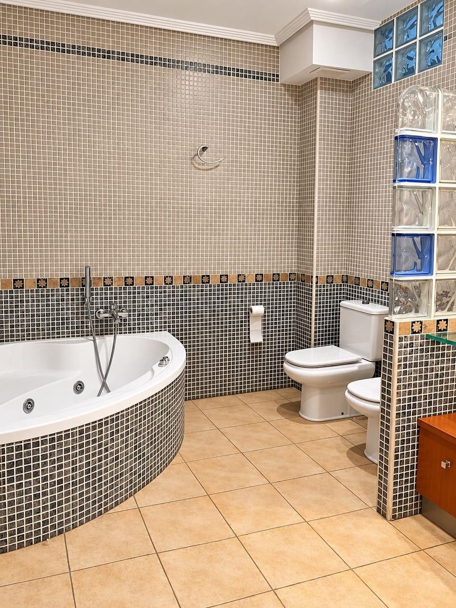 Chalet de 4 habitaciones en Las Torres de Cotillas en venta con garaje - 349.900 € (Ref: 10182311)