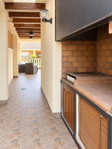 Chalet de 4 habitaciones en Las Torres de Cotillas en venta con garaje - 349.900 € (Ref: 10182311)