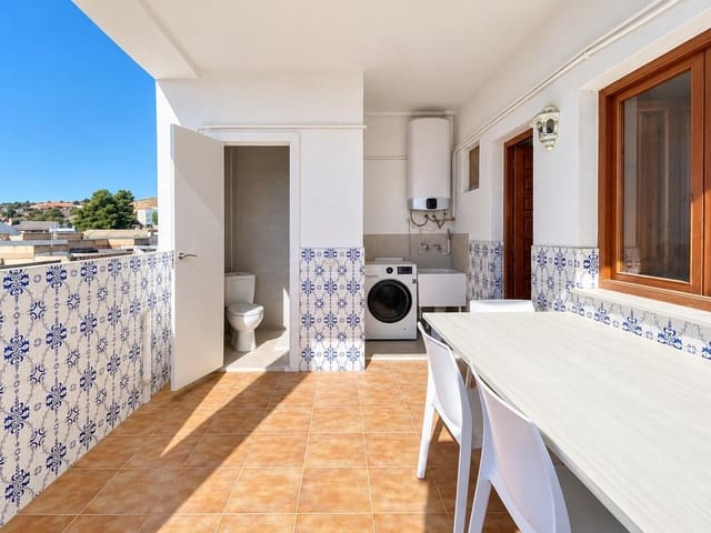 Piso de 4 habitaciones en Cuevas del Almanzora en venta - 124.900 € (Ref: 10182312)