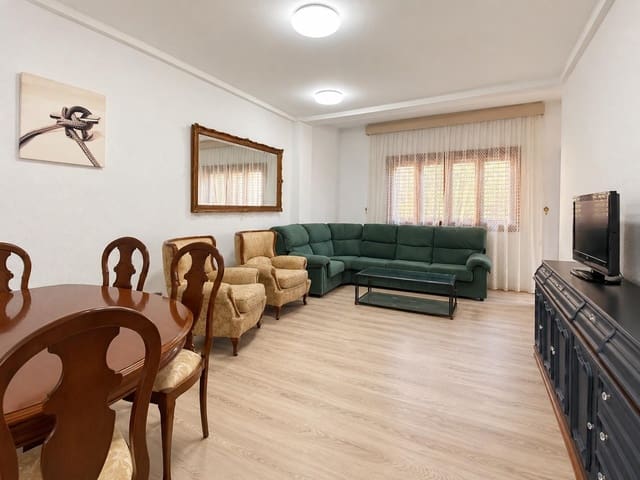 Piso de 4 habitaciones en Cuevas del Almanzora en venta - 124.900 € (Ref: 10182312)