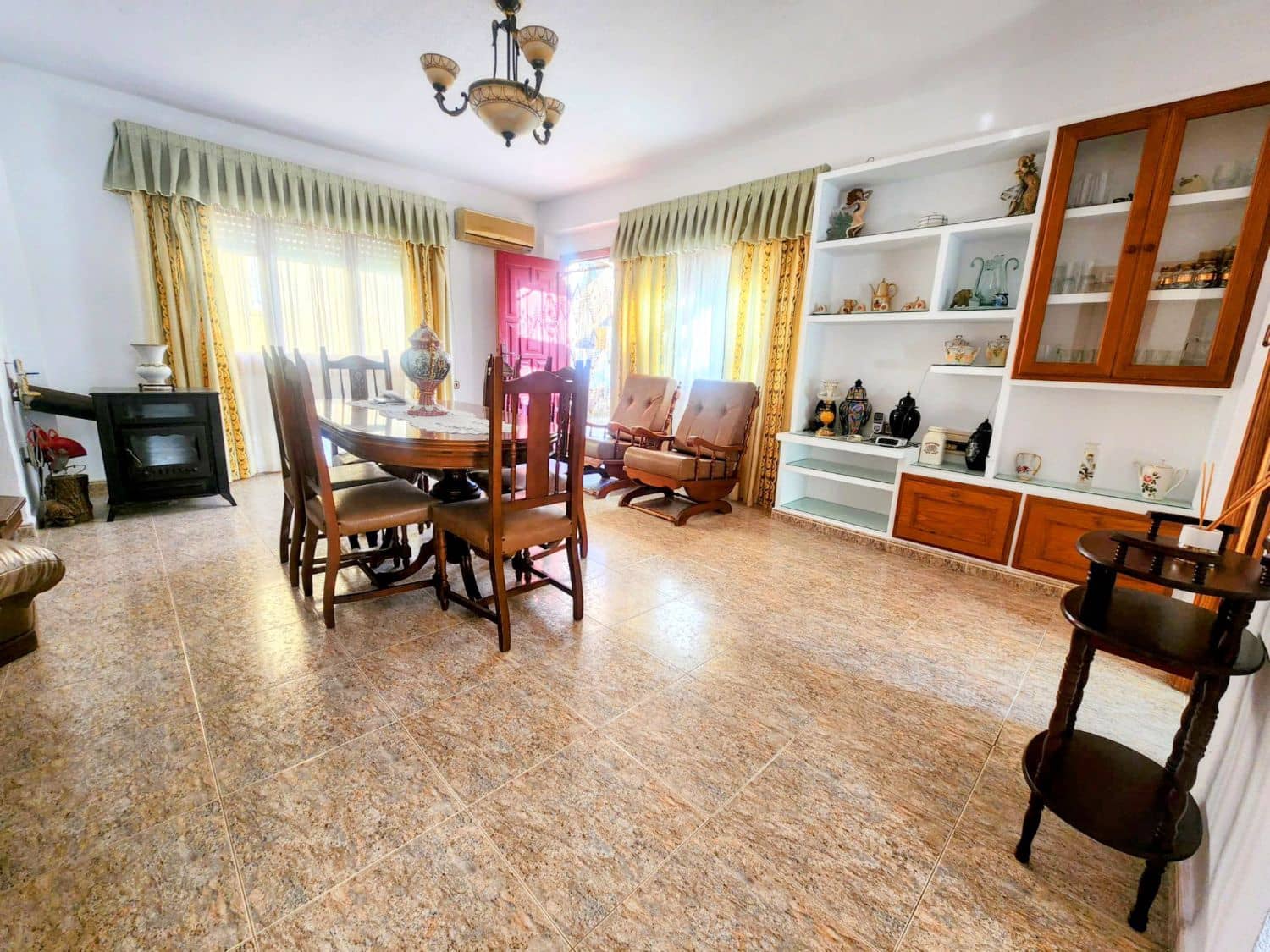 4 bedroom Apartment for sale in Aguilas with garage - € 360,000 (Ref: 8716132)