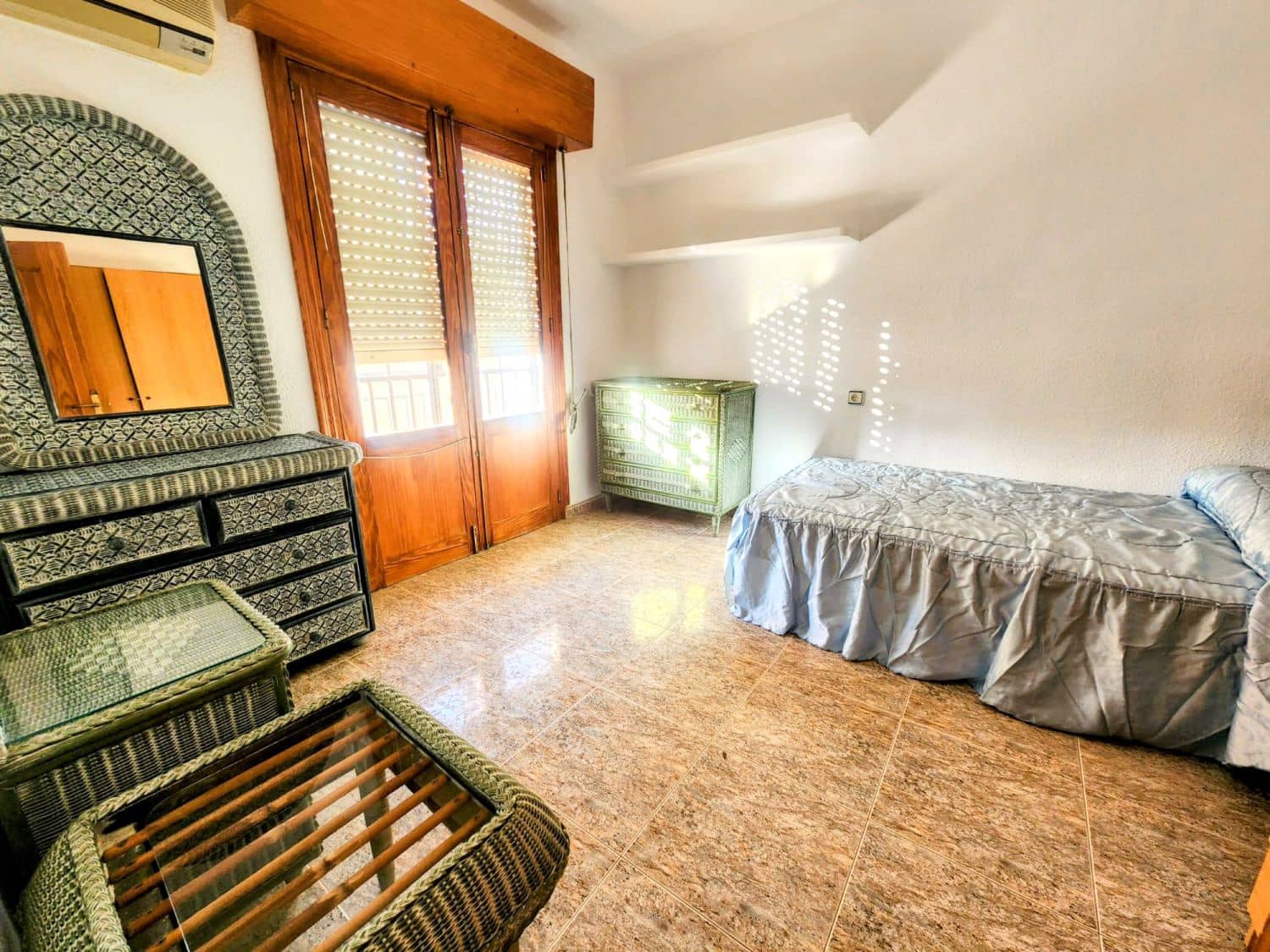 4 bedroom Apartment for sale in Aguilas with garage - € 360,000 (Ref: 8716132)