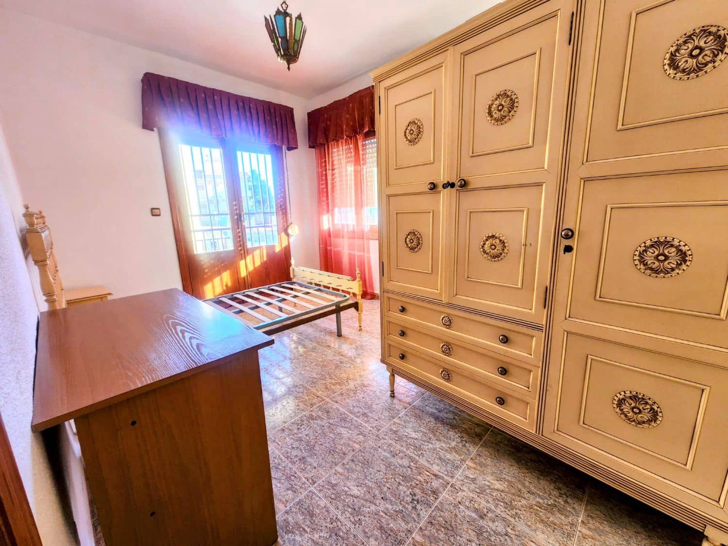 4 bedroom Apartment for sale in Aguilas with garage - € 360,000 (Ref: 8716132)