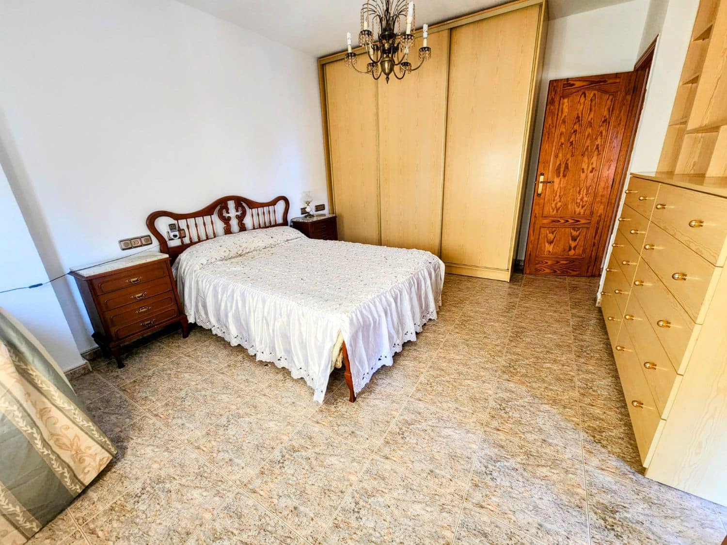 4 bedroom Apartment for sale in Aguilas with garage - € 360,000 (Ref: 8716132)