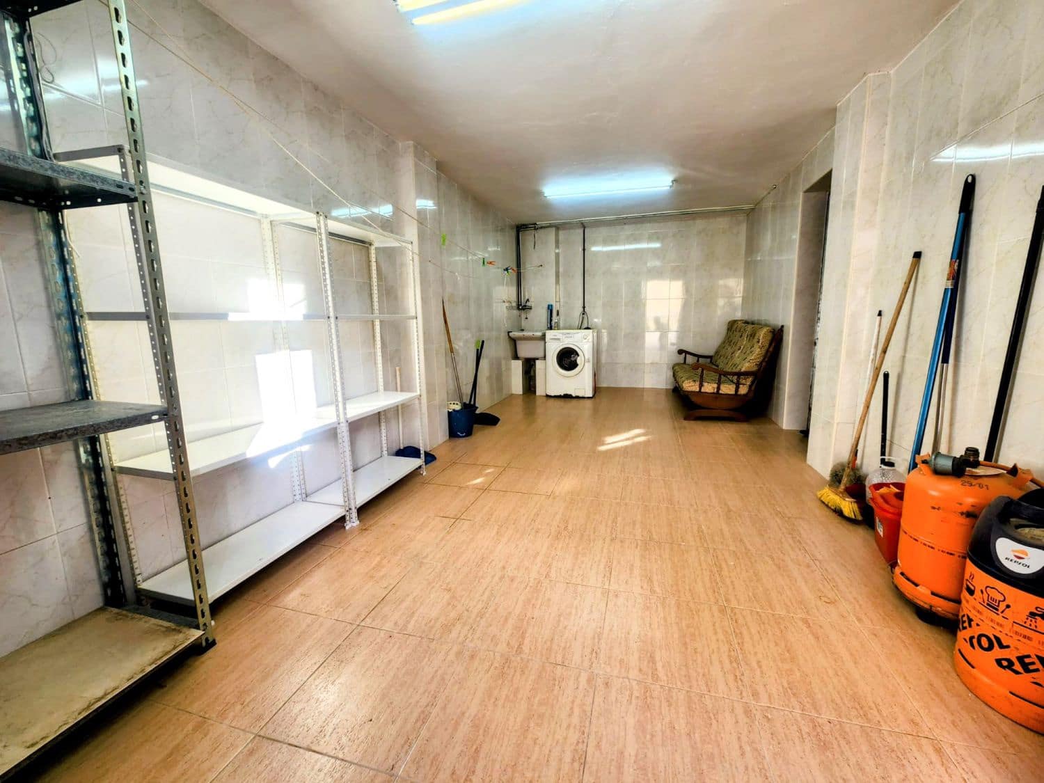 4 bedroom Apartment for sale in Aguilas with garage - € 360,000 (Ref: 8716132)