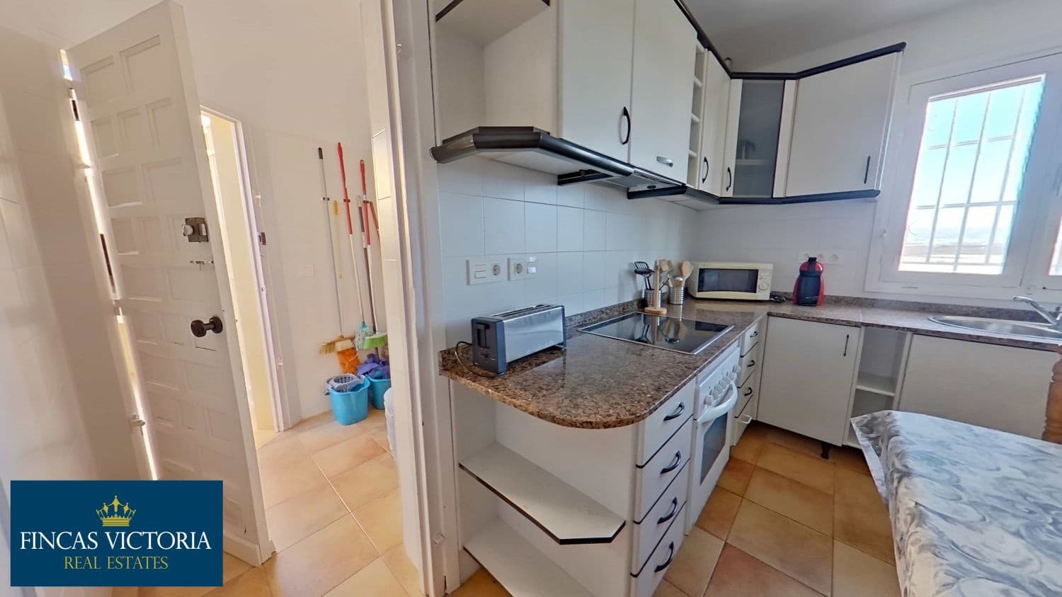 5 sypialnia Willa na sprzedaż w Calarreona z garażem - 375 000 € (Ref: 9230704)