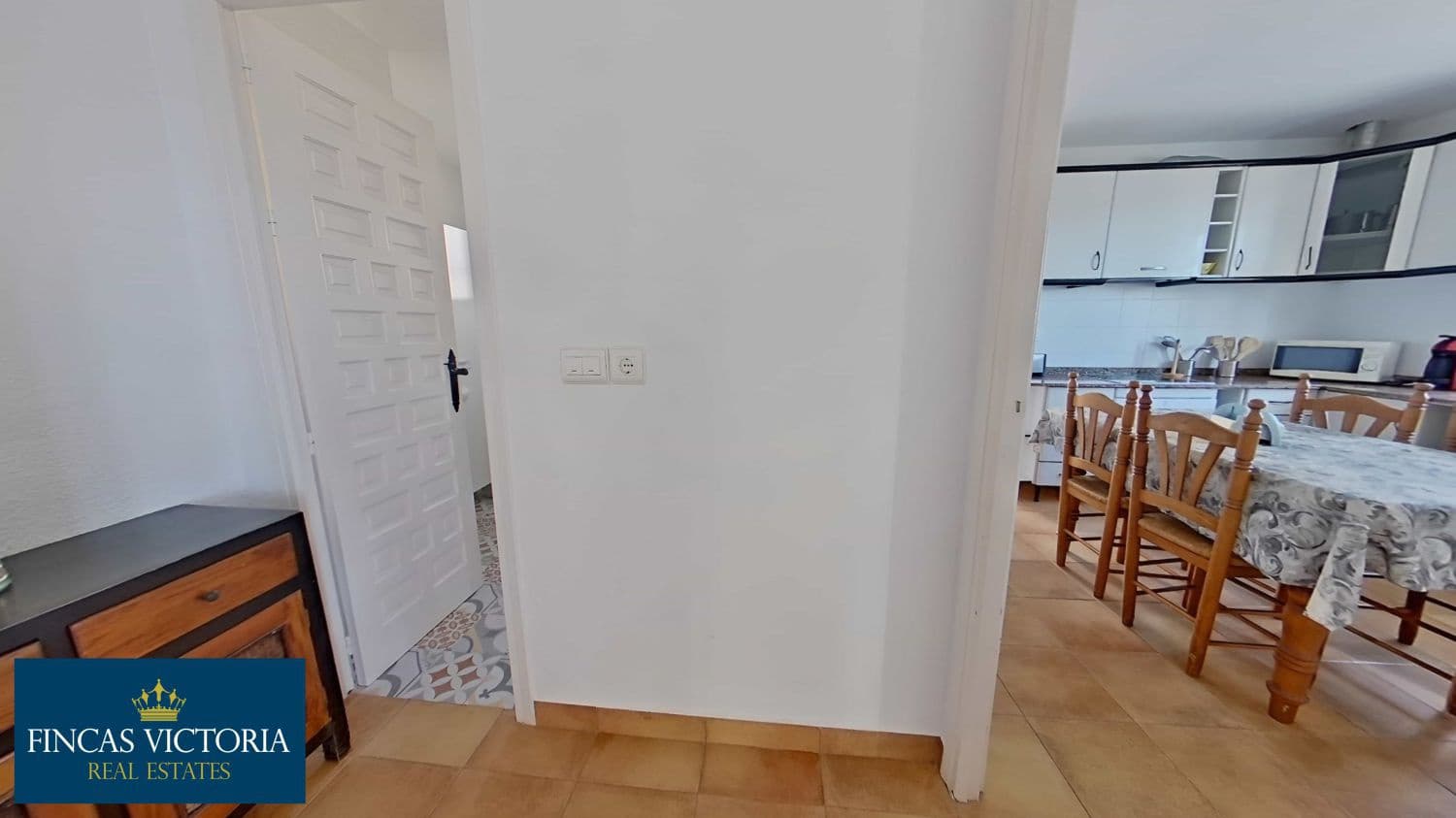 5 sypialnia Willa na sprzedaż w Calarreona z garażem - 375 000 € (Ref: 9230704)