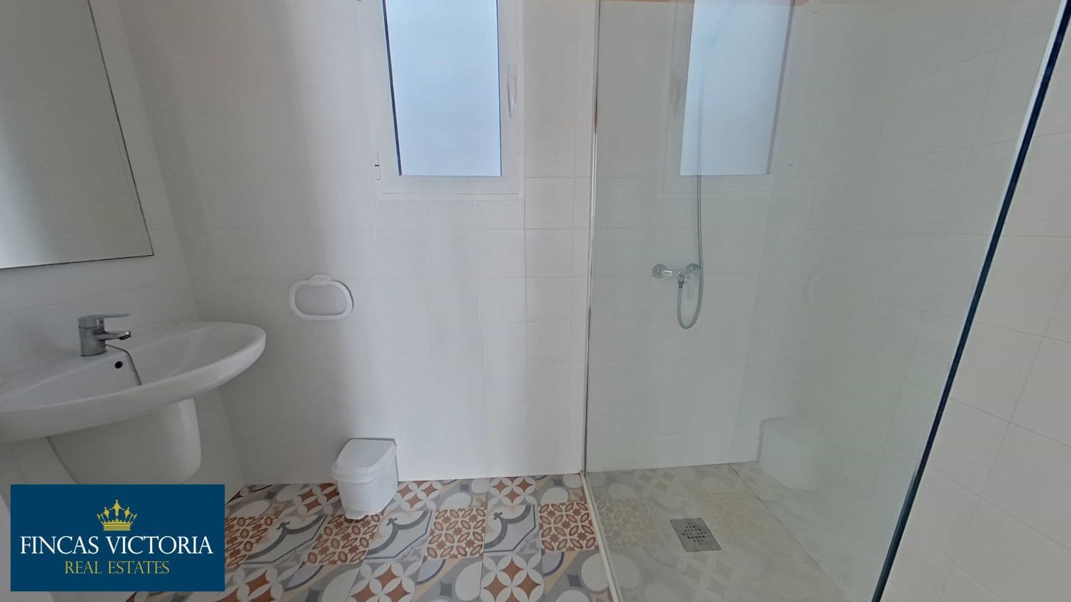 5 sypialnia Willa na sprzedaż w Calarreona z garażem - 375 000 € (Ref: 9230704)