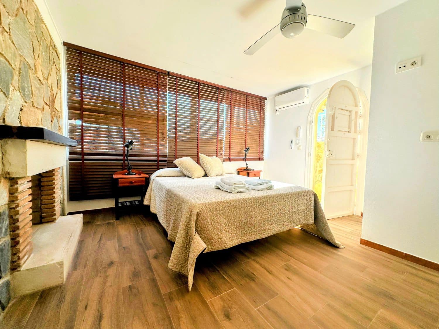 5 sypialnia Willa na sprzedaż w Calarreona z garażem - 375 000 € (Ref: 9230704)