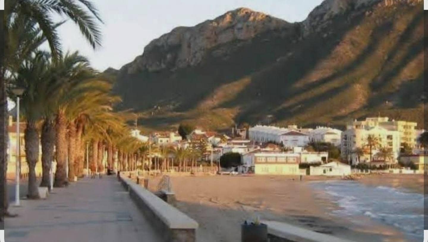 Terrain à Bâtir à vendre à Calabardina - 93 000 € (Ref: 9456617)