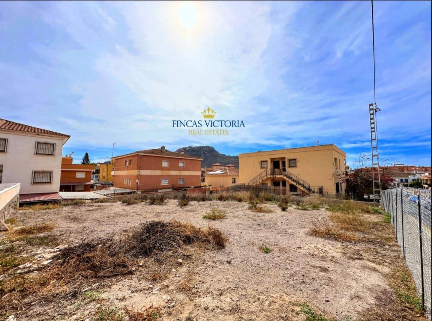 Terrain à Bâtir à vendre à Calabardina - 93 000 € (Ref: 9456617)