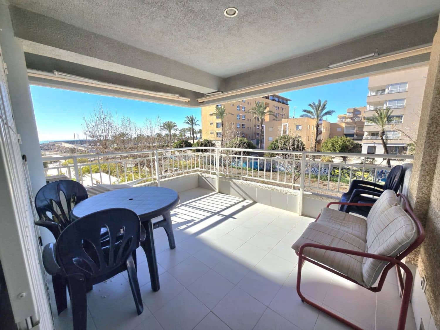 Piso de 3 habitaciones en Aguilas en venta - 270.000 € (Ref: 9456640)