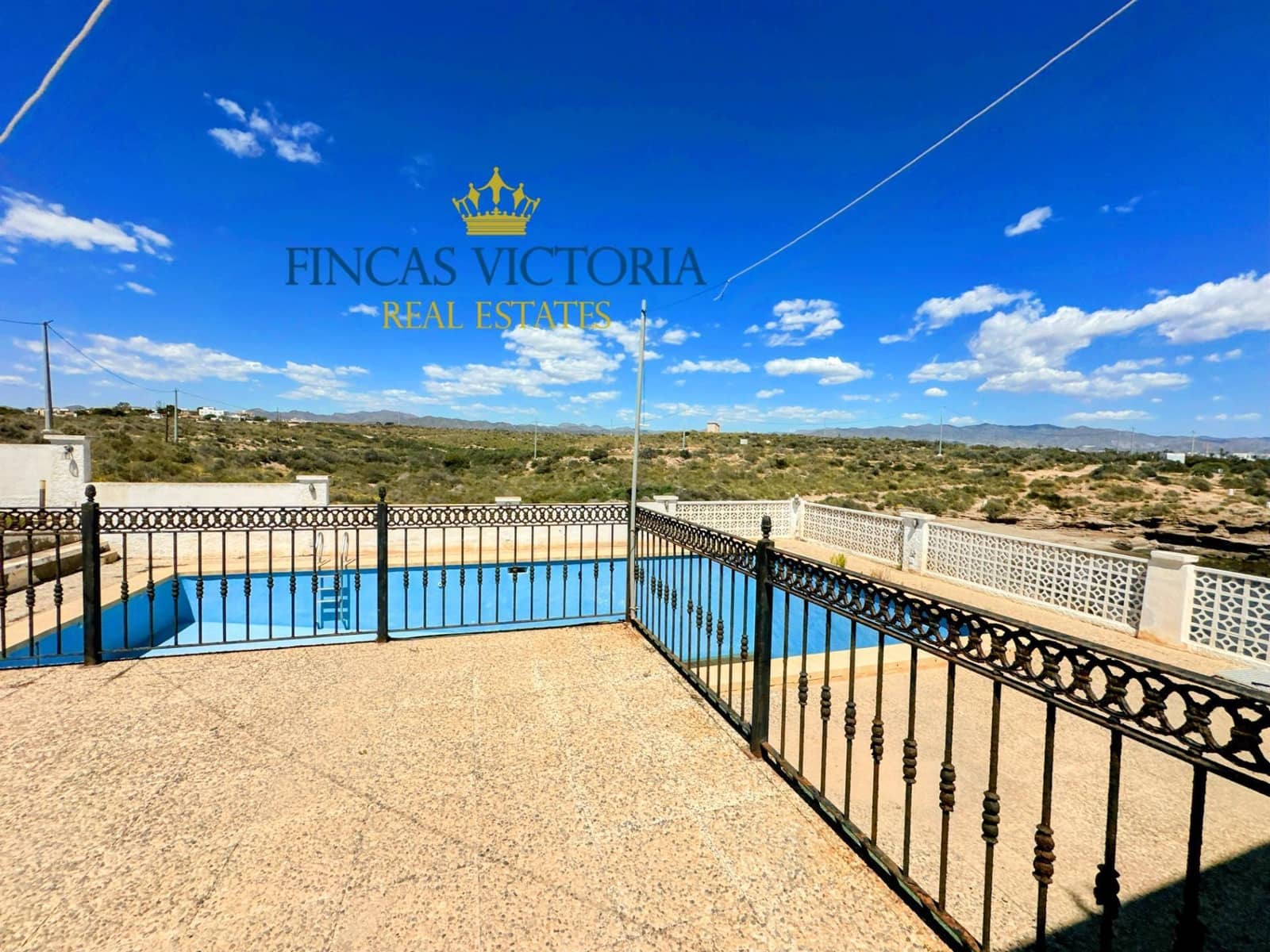 5 bedroom Villa for sale in Aguilas with garage - € 575,000 (Ref: 9456641)