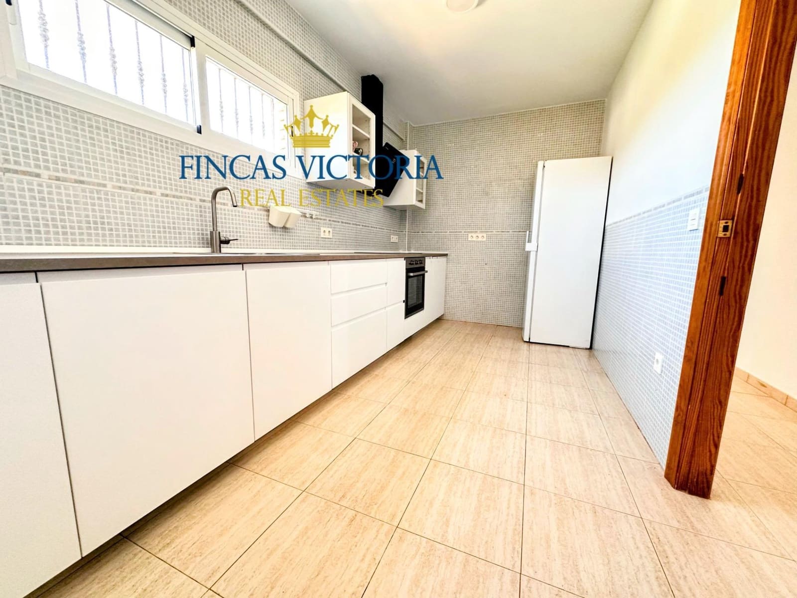 5 bedroom Villa for sale in Aguilas with garage - € 575,000 (Ref: 9456641)