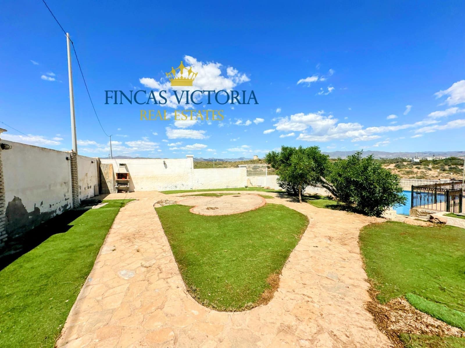 5 bedroom Villa for sale in Aguilas with garage - € 575,000 (Ref: 9456641)