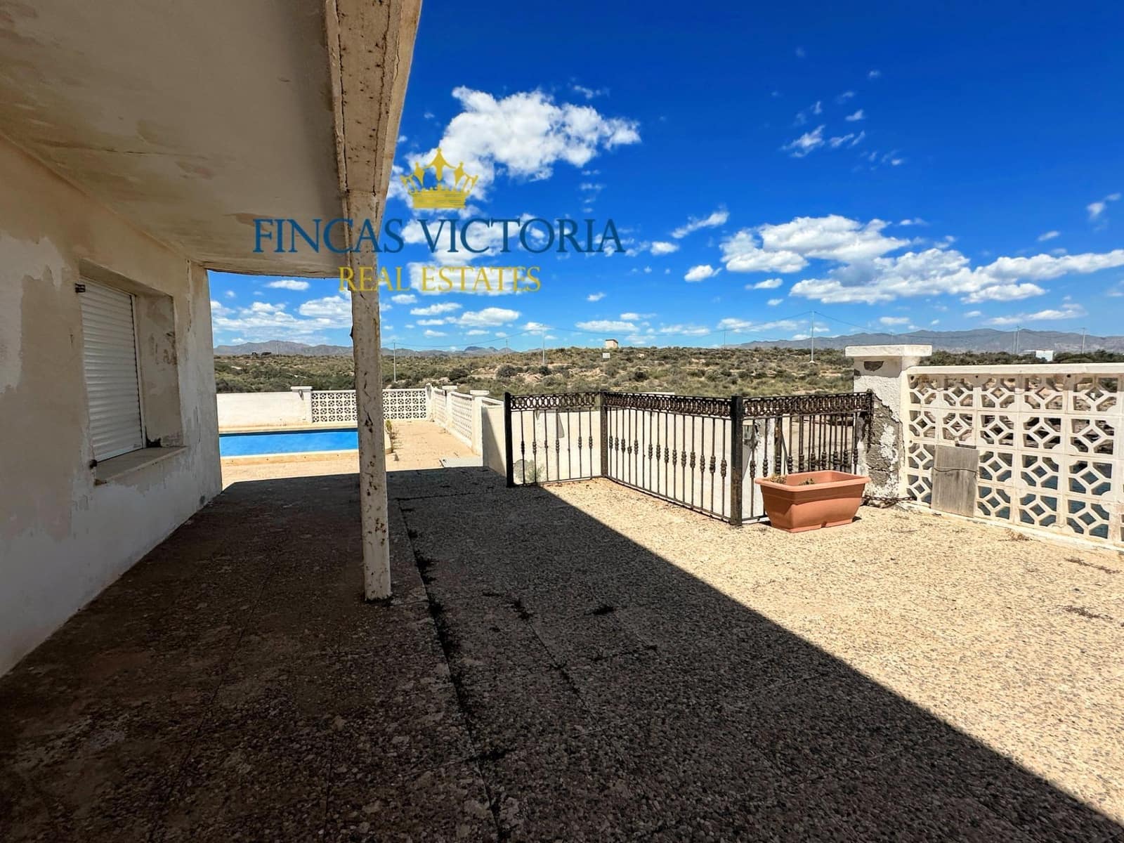 5 bedroom Villa for sale in Aguilas with garage - € 575,000 (Ref: 9456641)