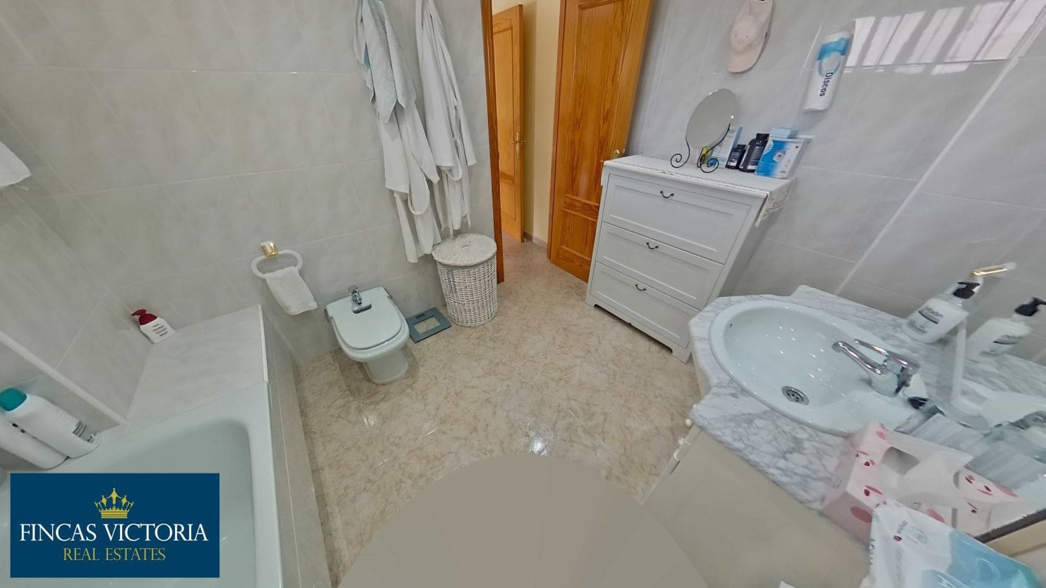 Piso de 3 habitaciones en Aguilas en venta - 279.000 € (Ref: 9456642)