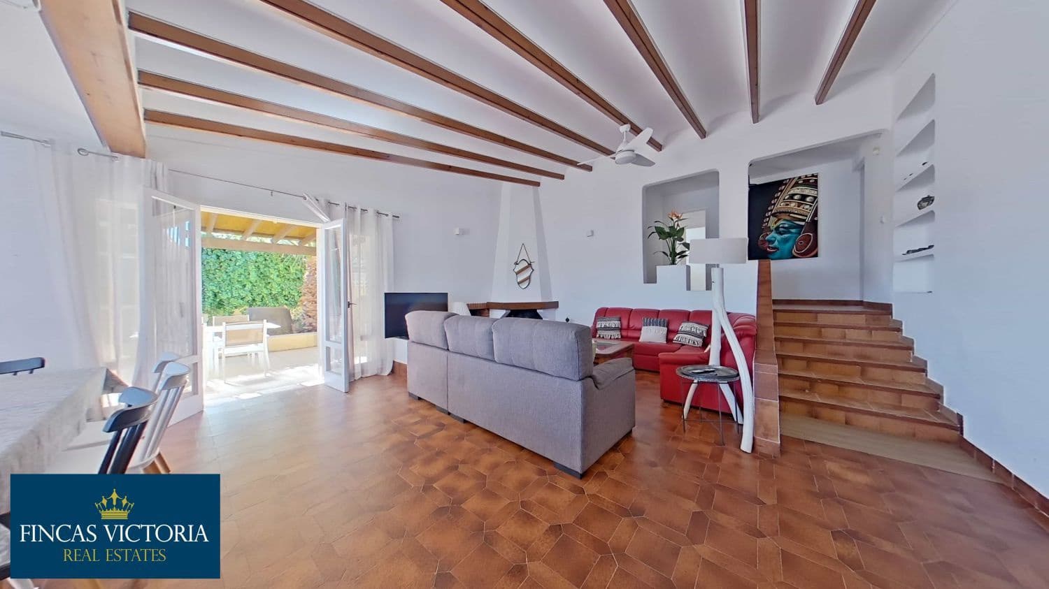 5 bedroom Villa for sale in Calarreona with pool garage - € 315,000 (Ref: 9456645)
