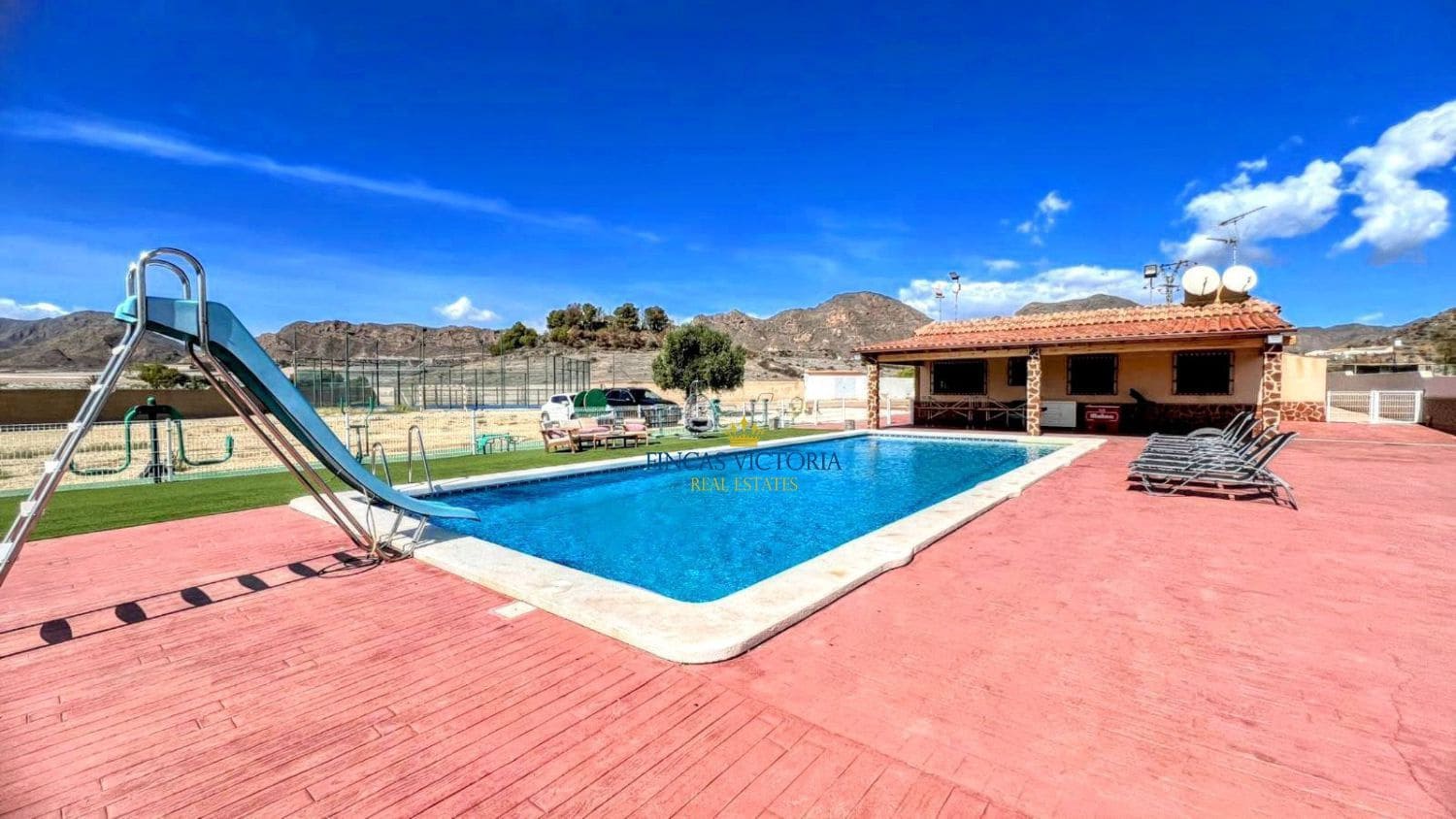4 soveværelse Finca/Landehus til salg i Aguilas - € 399.000 (Ref: 9456660)