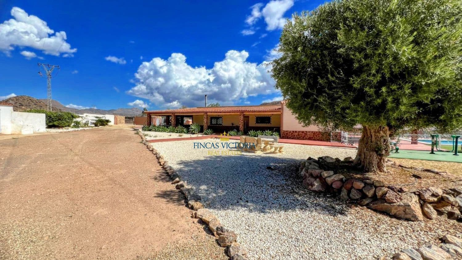 4 soveværelse Finca/Landehus til salg i Aguilas - € 399.000 (Ref: 9456660)