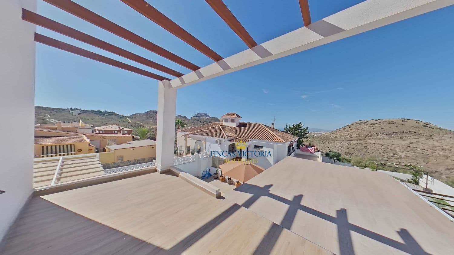 4 chambre Villa/Maison Semi-Mitoyenne à vendre à Los Collados - 373 000 € (Ref: 9456661)