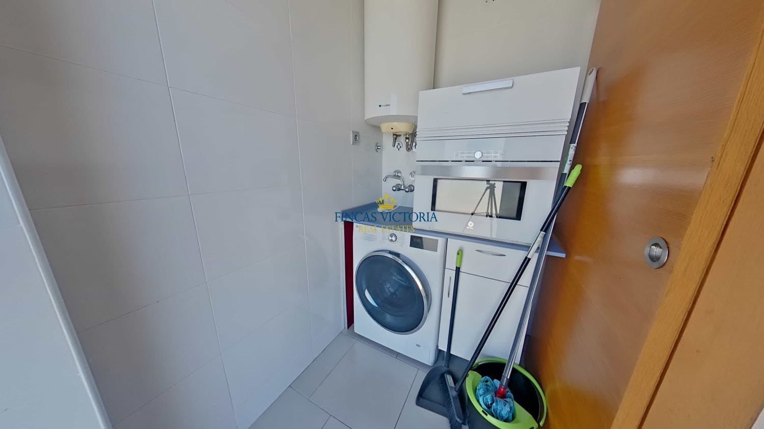 3 bedroom Flat for sale in Aguilas - € 230,000 (Ref: 9456663)