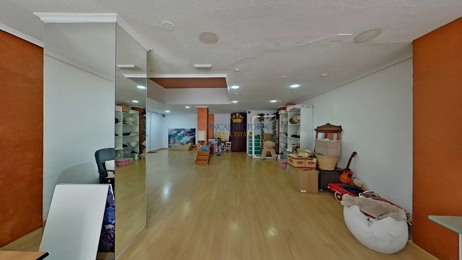 Kaupallinen myytävänä paikassa Aguilas - 150 000 € (Ref: 9456674)