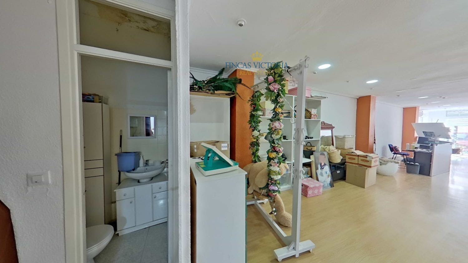 Kaupallinen myytävänä paikassa Aguilas - 150 000 € (Ref: 9456674)