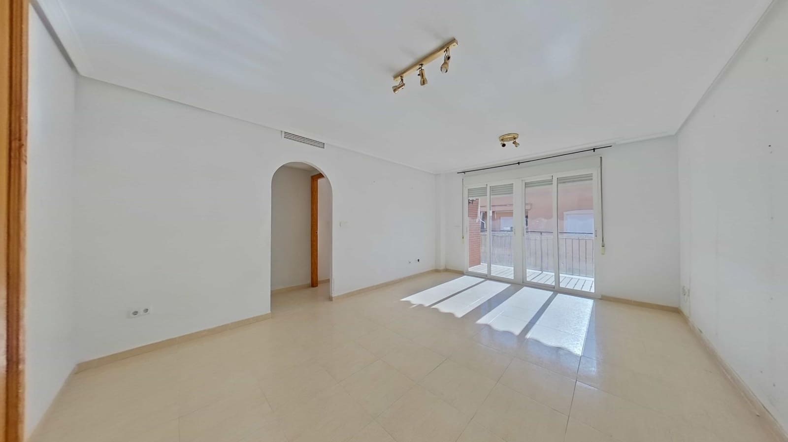 Piso de 3 habitaciones en Aguilas en venta con garaje - 139.000 € (Ref: 9456676)
