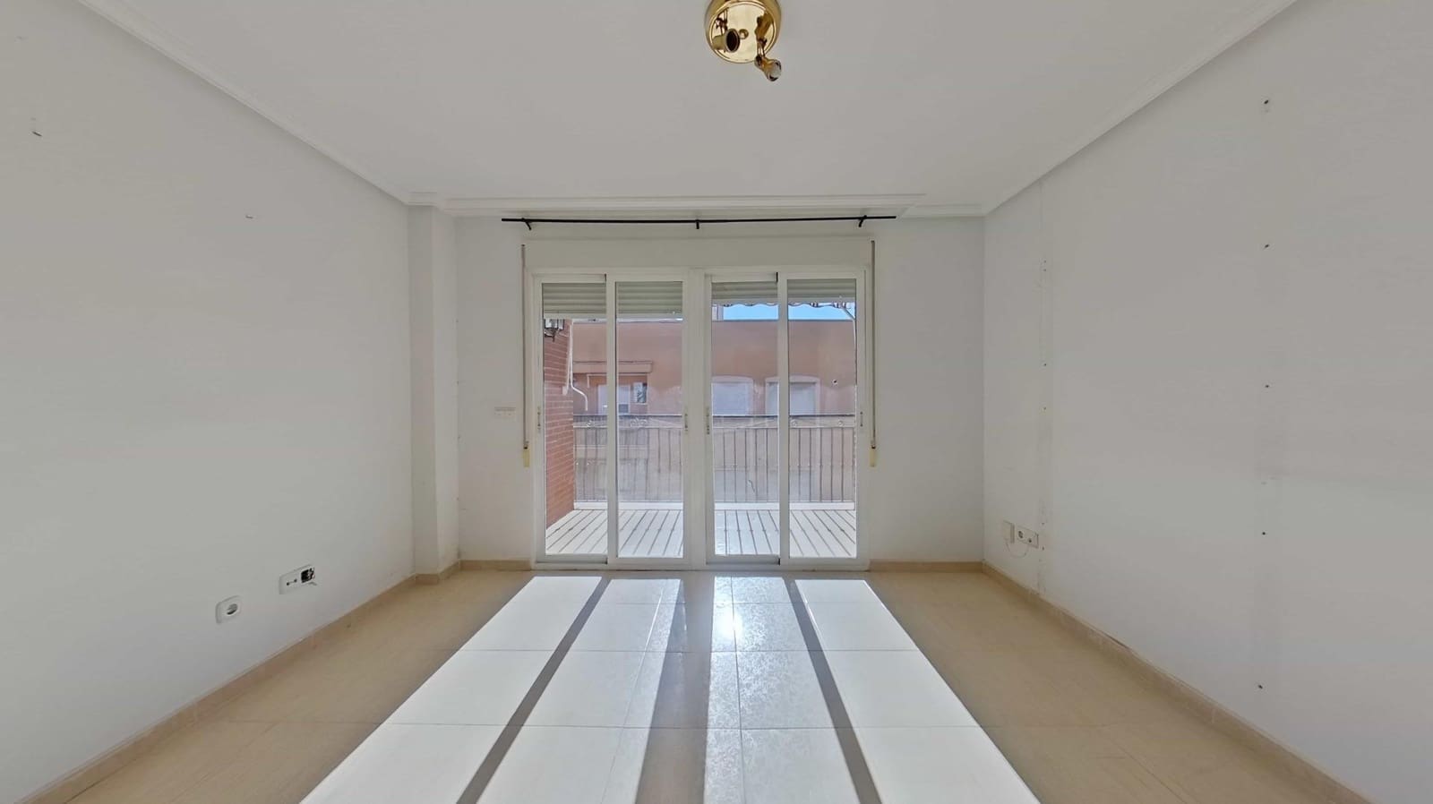 Piso de 3 habitaciones en Aguilas en venta con garaje - 139.000 € (Ref: 9456676)