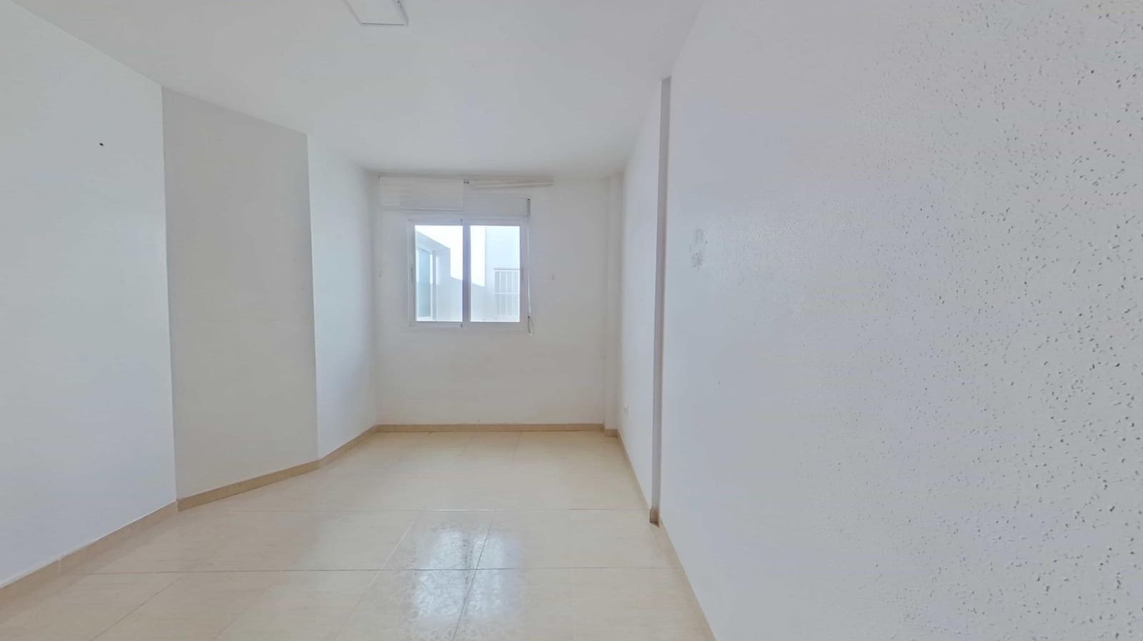 Piso de 3 habitaciones en Aguilas en venta con garaje - 139.000 € (Ref: 9456676)