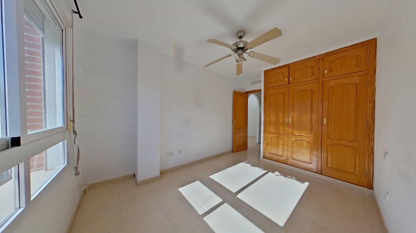 Piso de 3 habitaciones en Aguilas en venta con garaje - 139.000 € (Ref: 9456676)