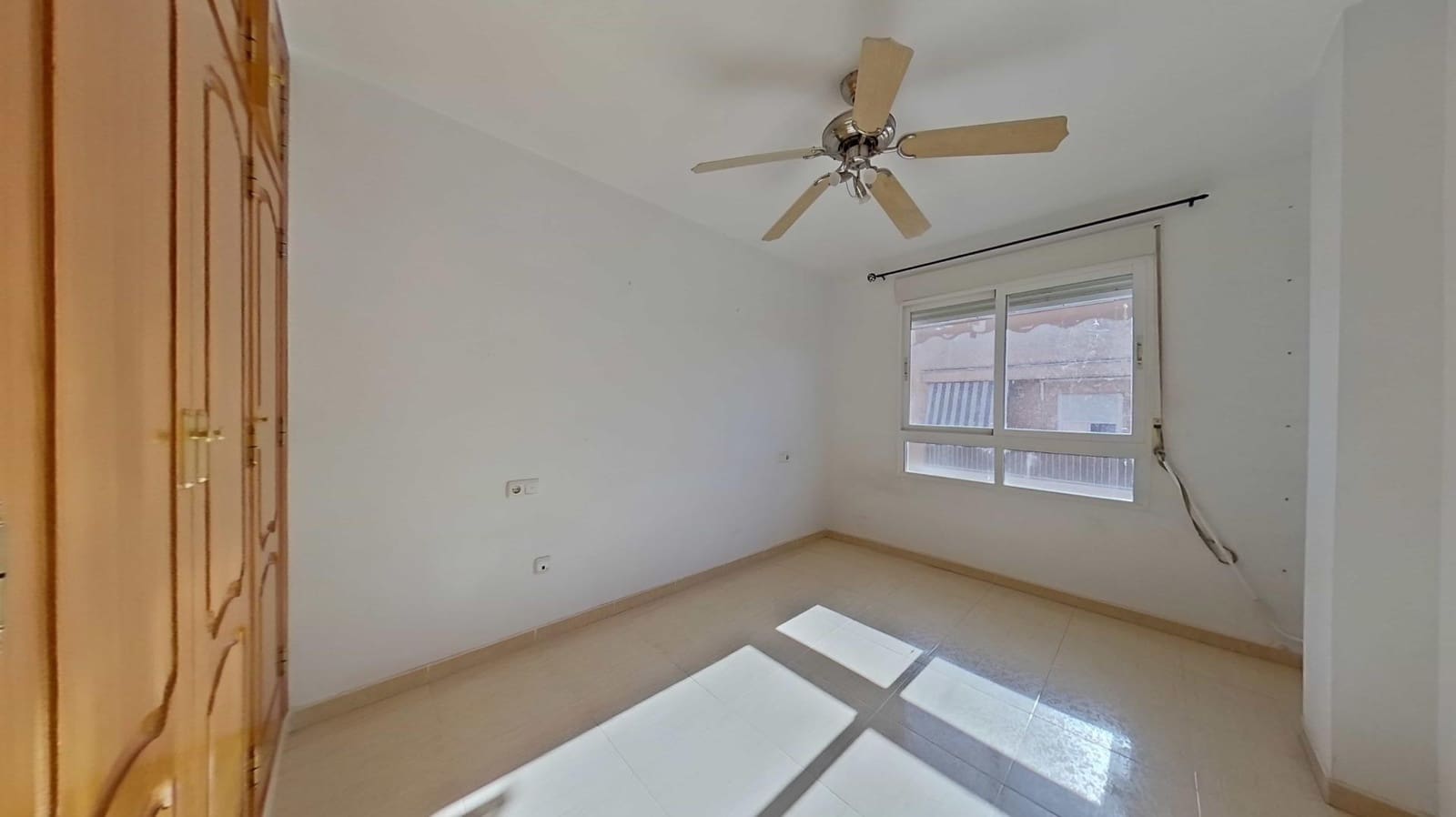 Piso de 3 habitaciones en Aguilas en venta con garaje - 139.000 € (Ref: 9456676)