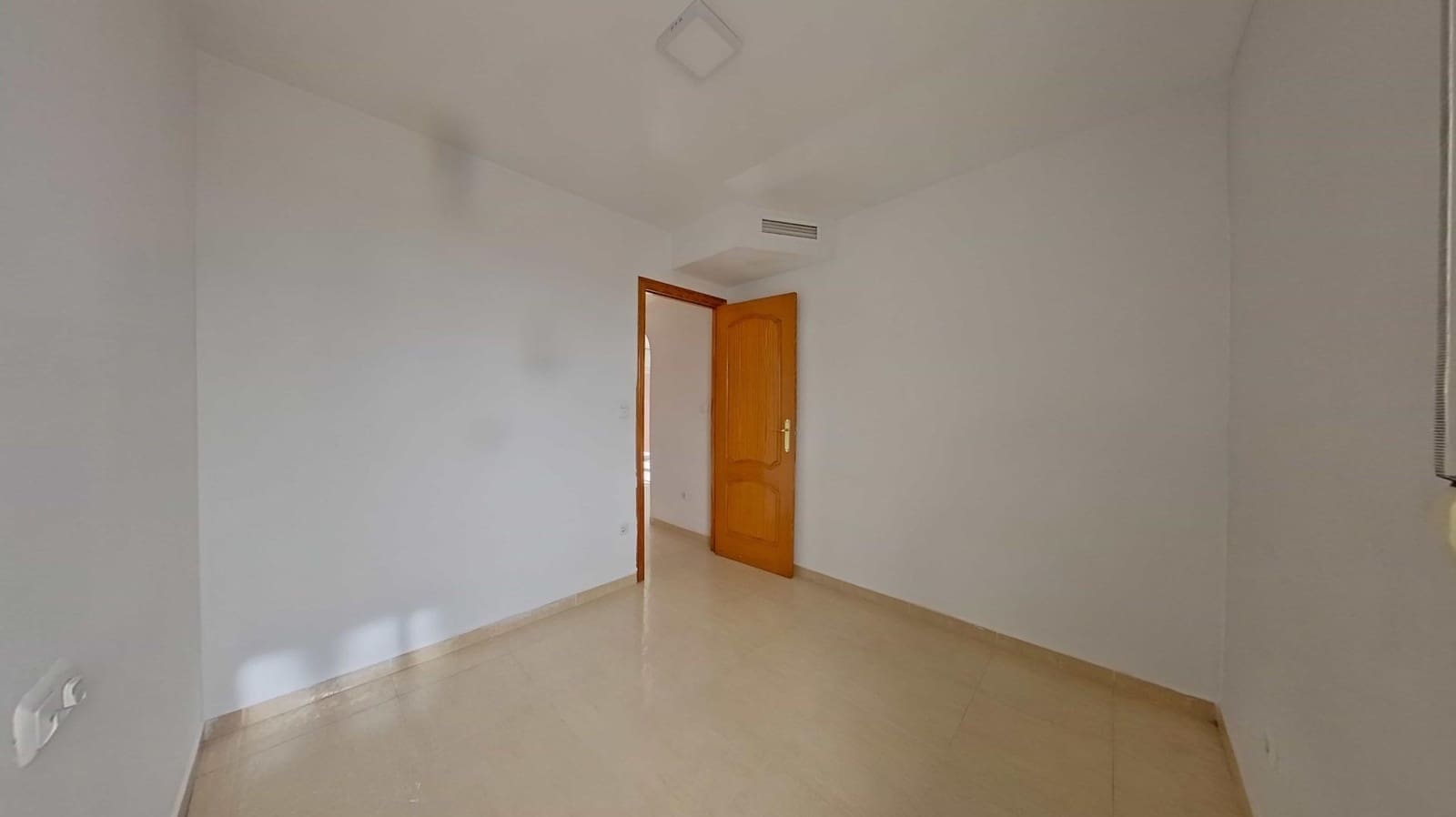 Piso de 3 habitaciones en Aguilas en venta con garaje - 139.000 € (Ref: 9456676)
