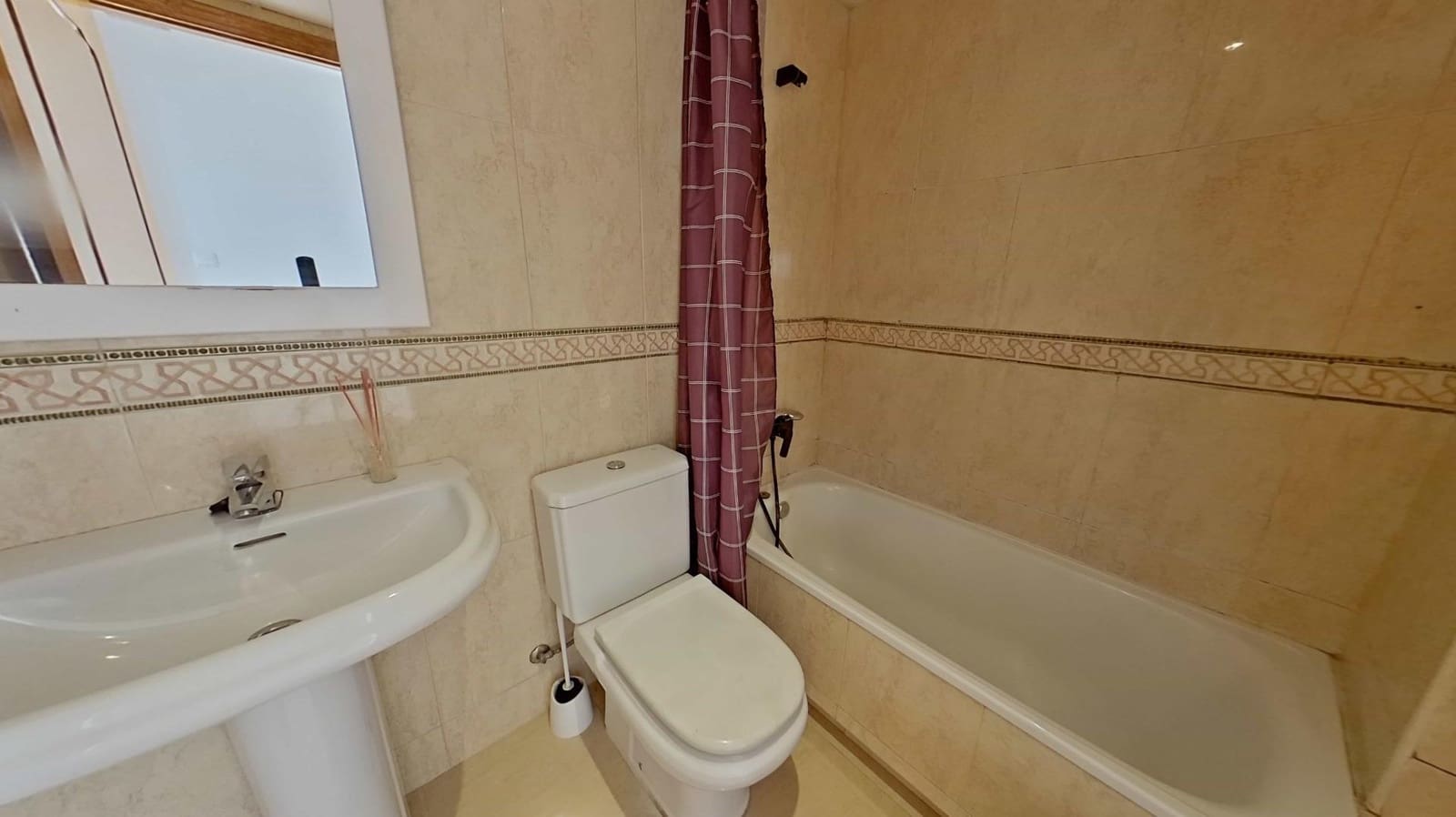 Piso de 3 habitaciones en Aguilas en venta con garaje - 139.000 € (Ref: 9456676)