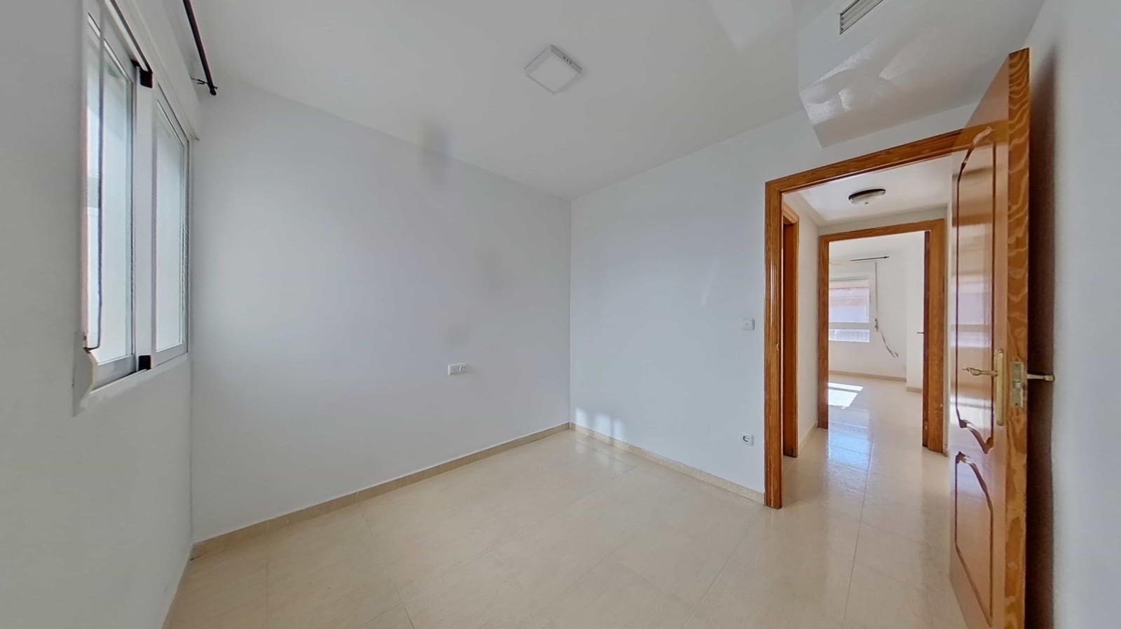 Piso de 3 habitaciones en Aguilas en venta con garaje - 139.000 € (Ref: 9456676)