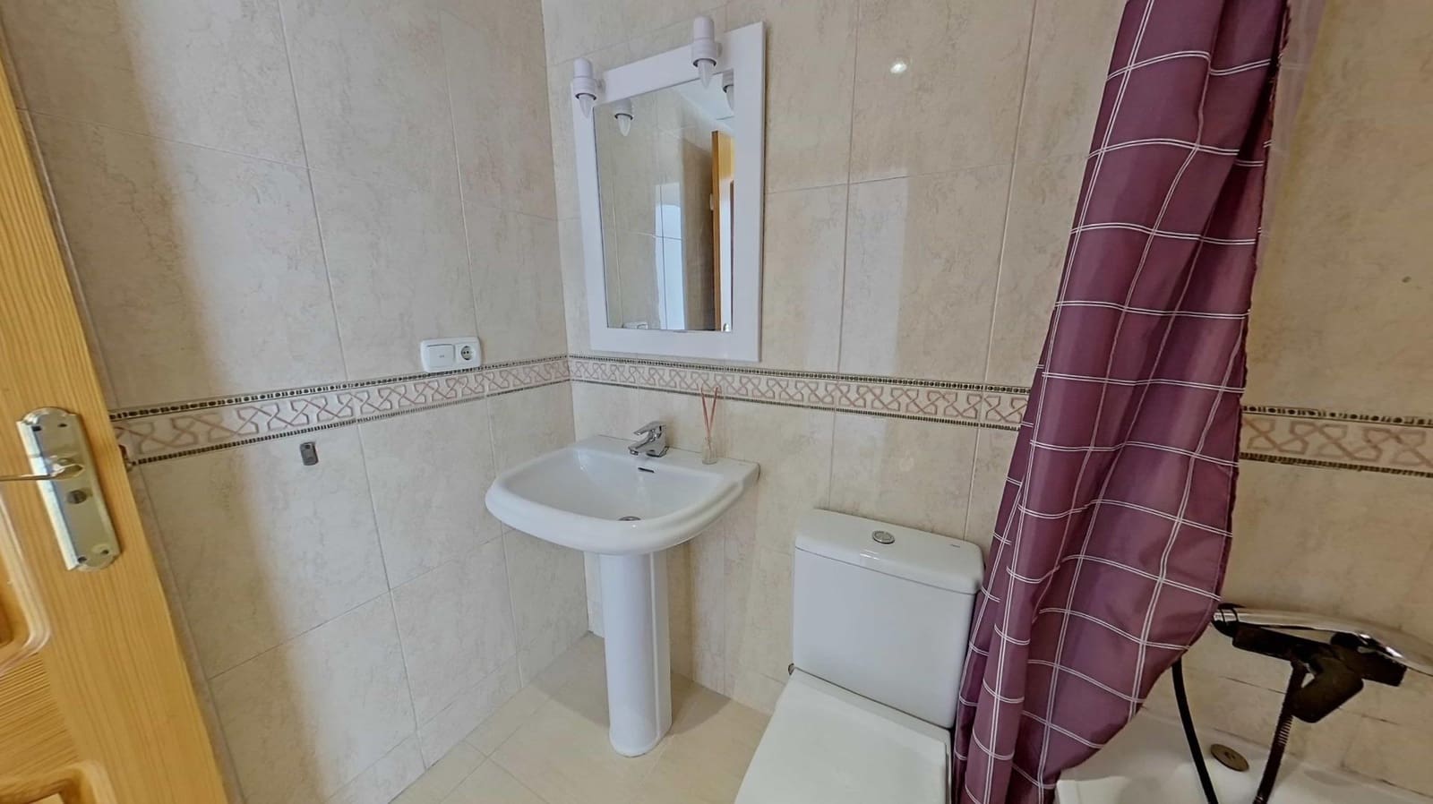 Piso de 3 habitaciones en Aguilas en venta con garaje - 139.000 € (Ref: 9456676)