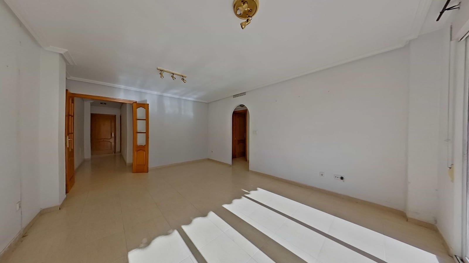 Piso de 3 habitaciones en Aguilas en venta con garaje - 139.000 € (Ref: 9456676)