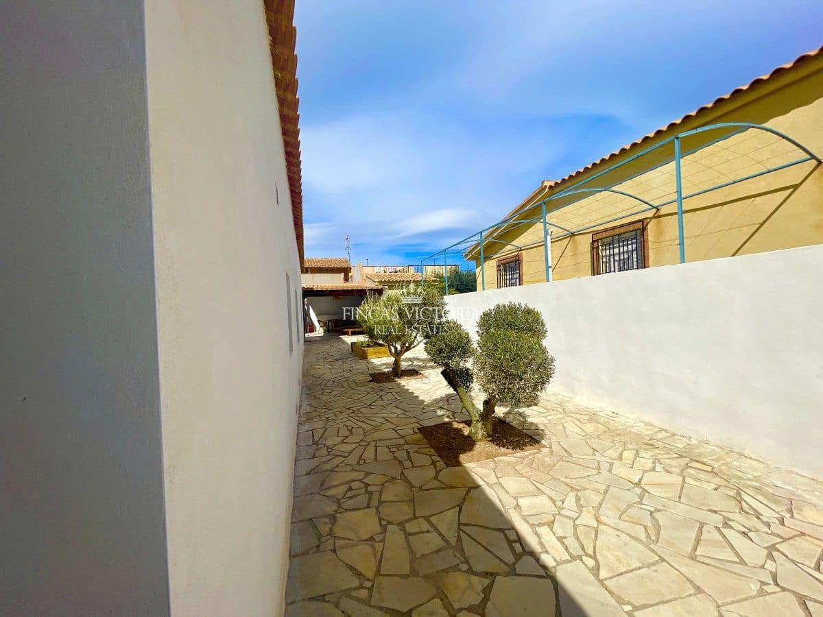 3 sovrum Villa till salu i Calabardina - 320 000 € (Ref: 9470788)