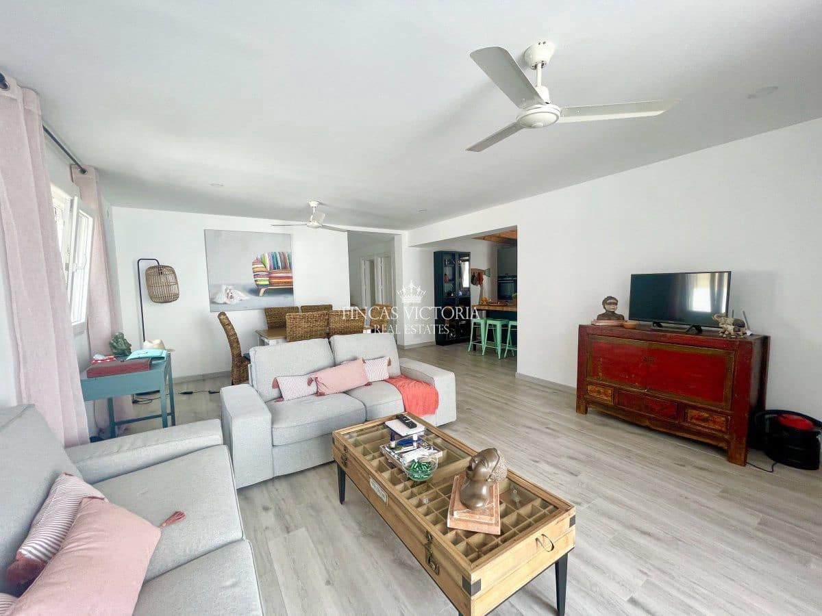 3 sovrum Villa till salu i Calabardina - 320 000 € (Ref: 9470788)