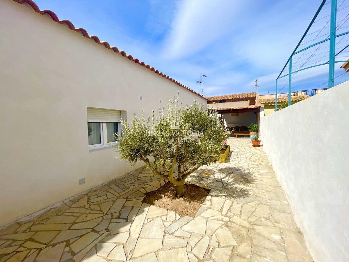 3 sovrum Villa till salu i Calabardina - 320 000 € (Ref: 9470788)