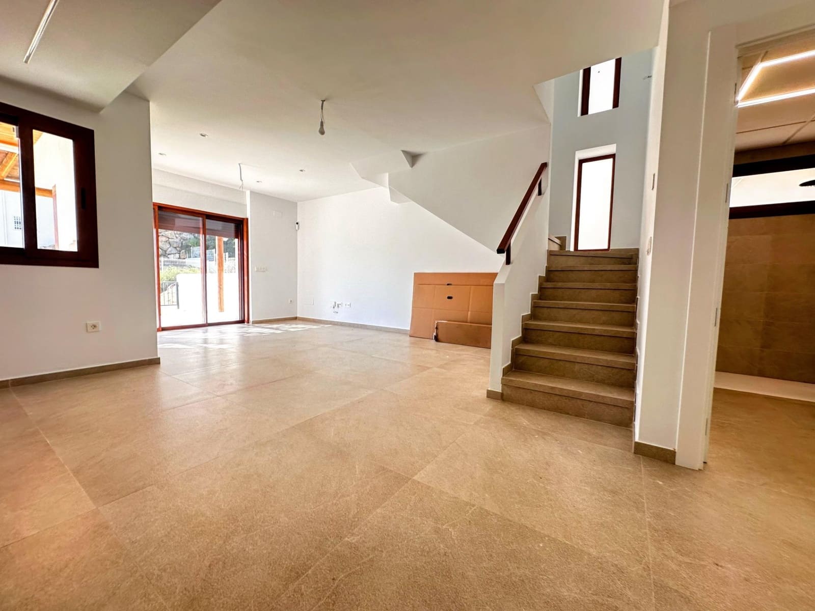 3 bedroom Villa for sale in Cuevas del Almanzora - € 320,000 (Ref: 9470790)