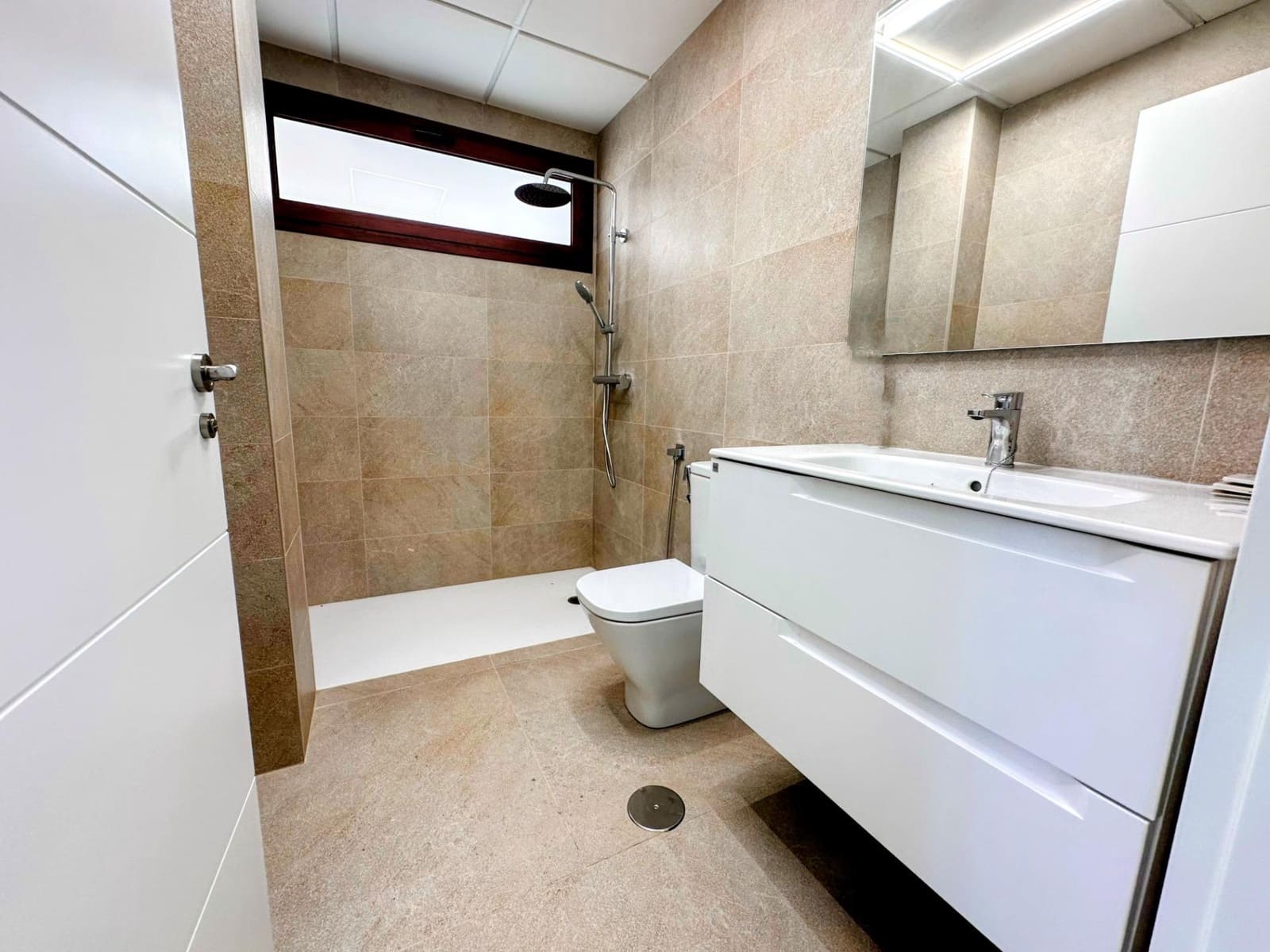 3 bedroom Villa for sale in Cuevas del Almanzora - € 320,000 (Ref: 9470790)