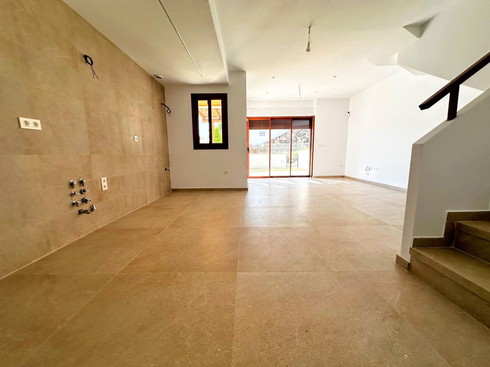 3 bedroom Villa for sale in Cuevas del Almanzora - € 320,000 (Ref: 9470790)