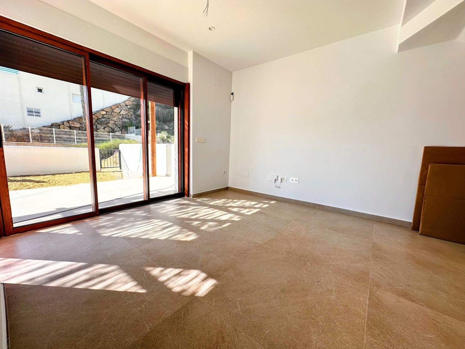 3 bedroom Villa for sale in Cuevas del Almanzora - € 320,000 (Ref: 9470790)