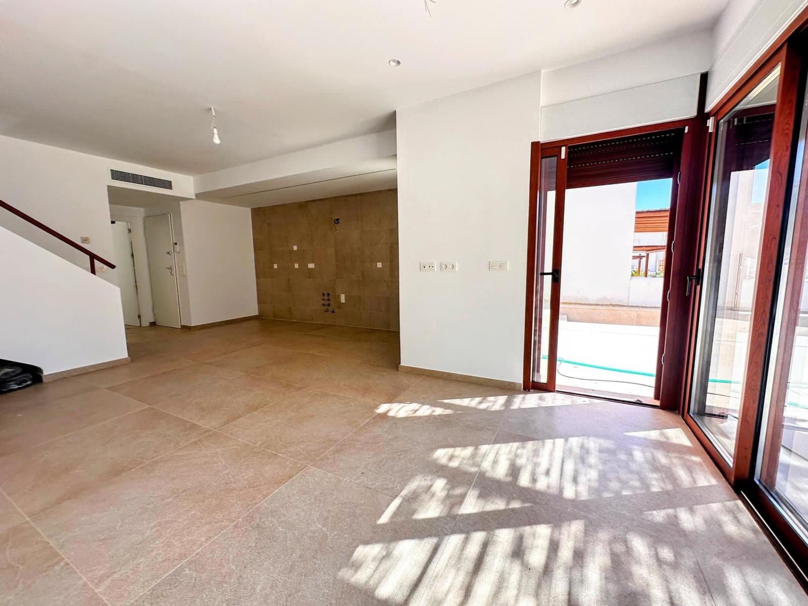 3 bedroom Villa for sale in Cuevas del Almanzora - € 320,000 (Ref: 9470790)