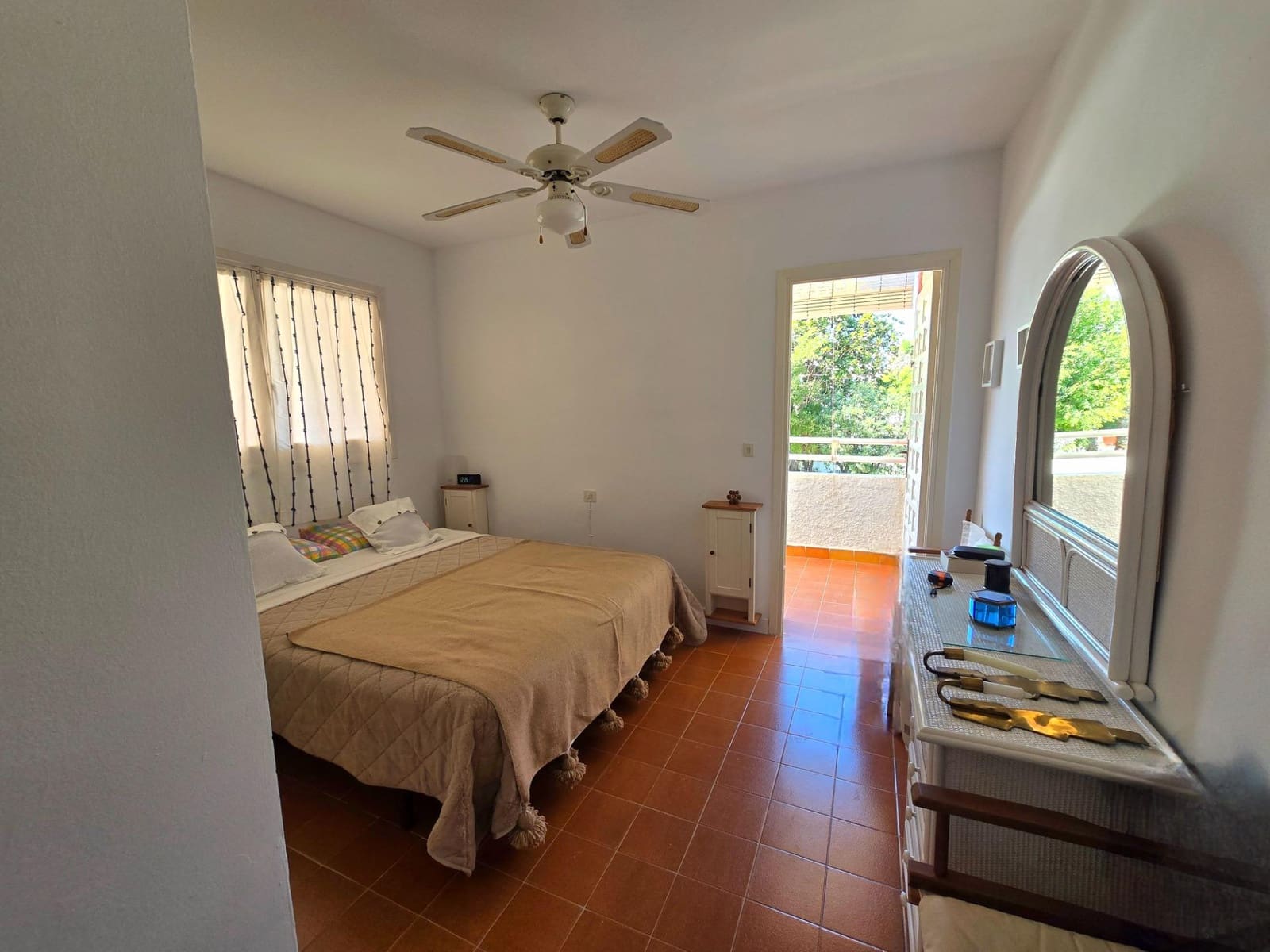 2 bedroom Flat for sale in Calabardina with garage - € 228,000 (Ref: 9637625)